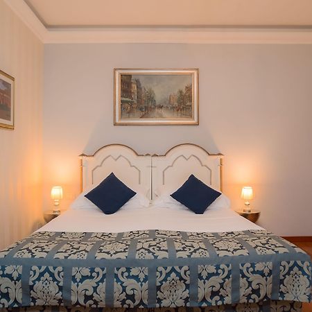 Bed and Breakfast Sotto La Cupola Рим Екстер'єр фото