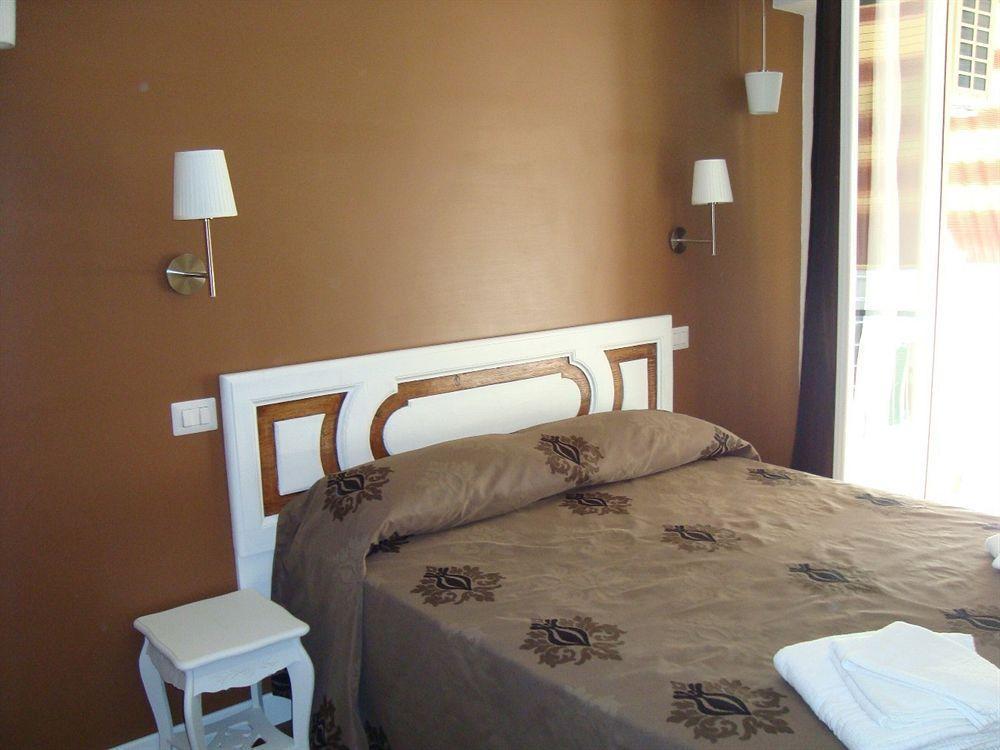 Bed and Breakfast Sotto La Cupola Рим Екстер'єр фото