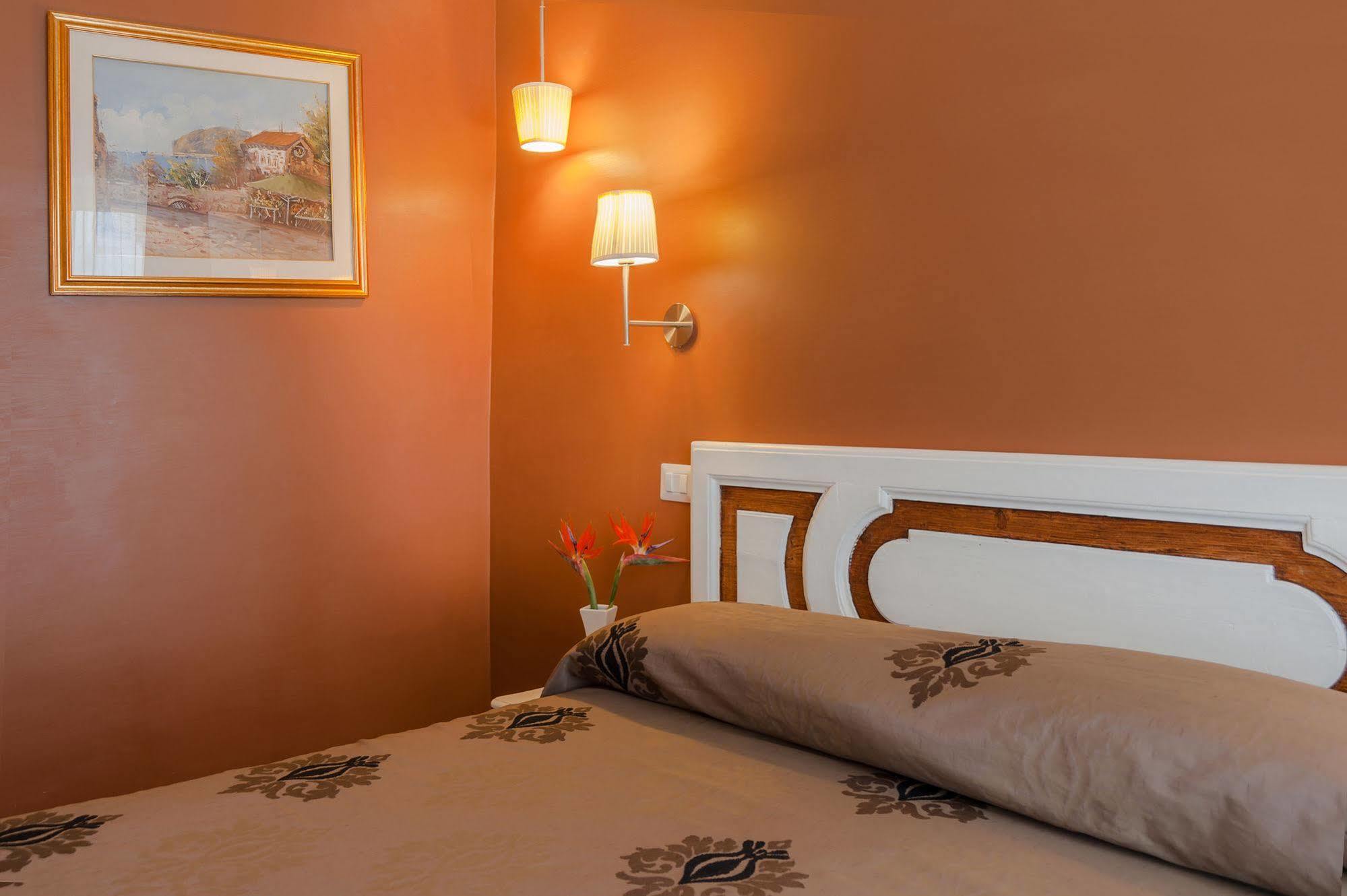Bed and Breakfast Sotto La Cupola Рим Екстер'єр фото