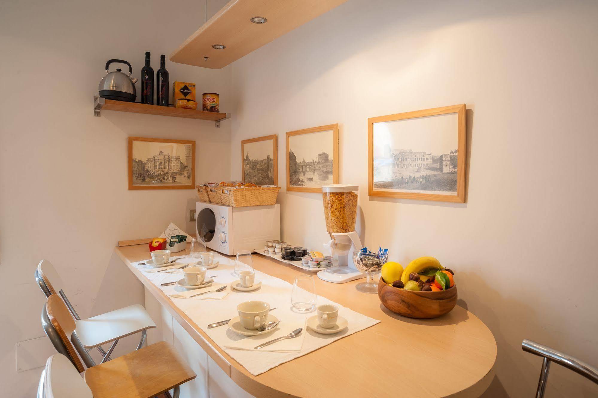Bed and Breakfast Sotto La Cupola Рим Екстер'єр фото